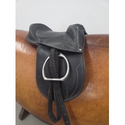 B�rnesadle / Ponypude inkl. nylonremme og b�jler 