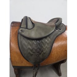 Boml�s sadle 18"