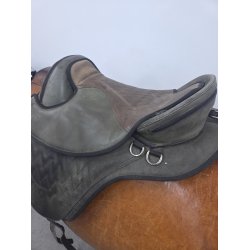 Boml�s sadle 18"