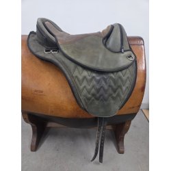 Boml�s sadle 18"