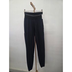 Pikeur Gia ridetights softshell/ vinterridebukser med grip str. 72. Marinebl� med mobillomme p� l�ret. Som nye. Nypris 1199 kr.