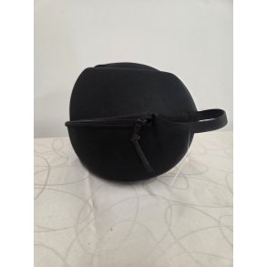 Casco Hjelmtaske. Sort i flot stand. Onesize.