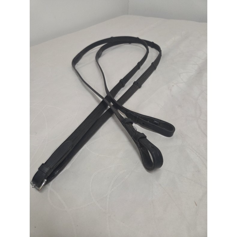 T�jler med fransk lukning og s�lv sp�nder 276 cm.