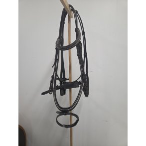 Sort trense med s�lv pipe inkl. t�jler str. X-Full OBS tr�nger til pudsning