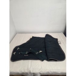 M�rkegr�nt Staldd�kken fra Horze 200 g. Brugt 1 gang str. 105