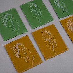 Glasplader med heste motiv + 2 stk glas 