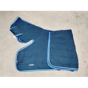 Horze staldd�kken/dyne 135cm ca 200g lille fl�nge p� hals