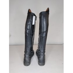 QHP Yuna dressurstvler str 39, 47 hj og 35,5 i omkreds