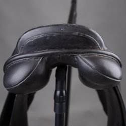 Ruiz Diaz Springsadel 17"