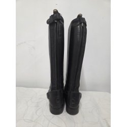 Italienske Springst�vler str. 37 brugt f� gange inkl. st�vletaske og stiver. 